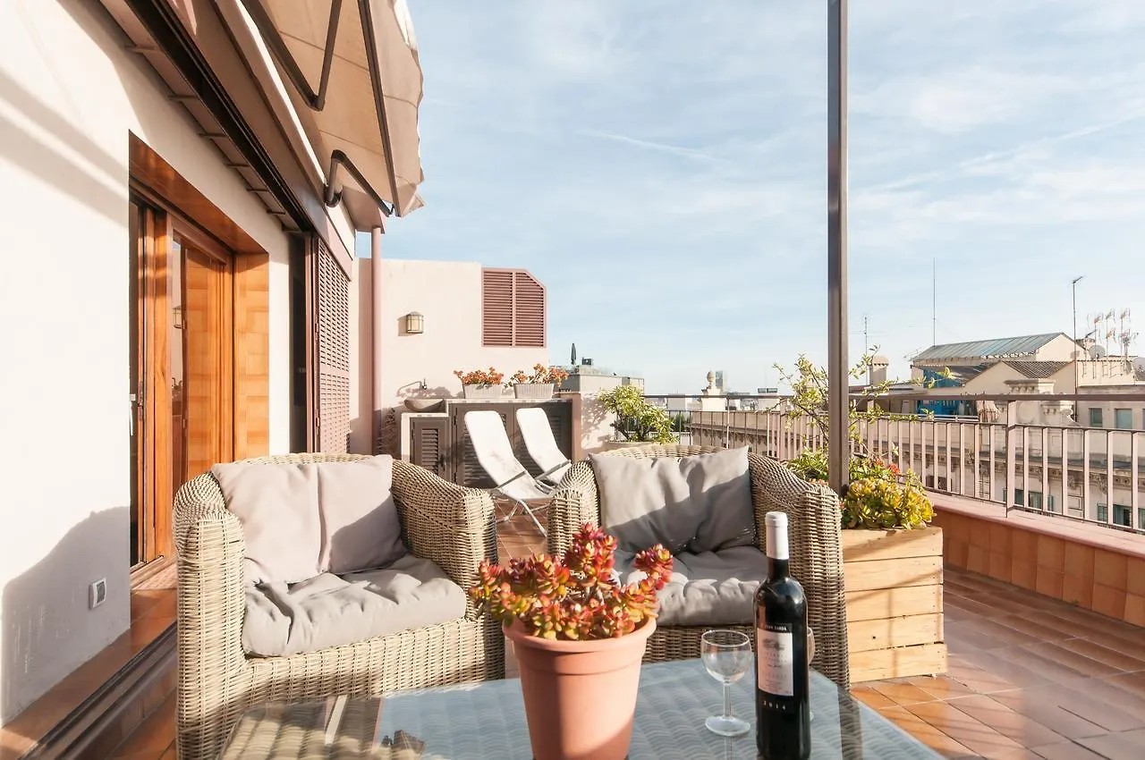 Apartment Elevated Experience - Urquinaona Spain